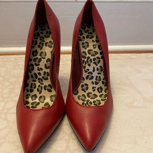 Colin Stuart red heels - like new